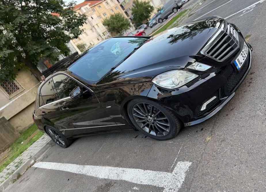 Mercedes-Benz E