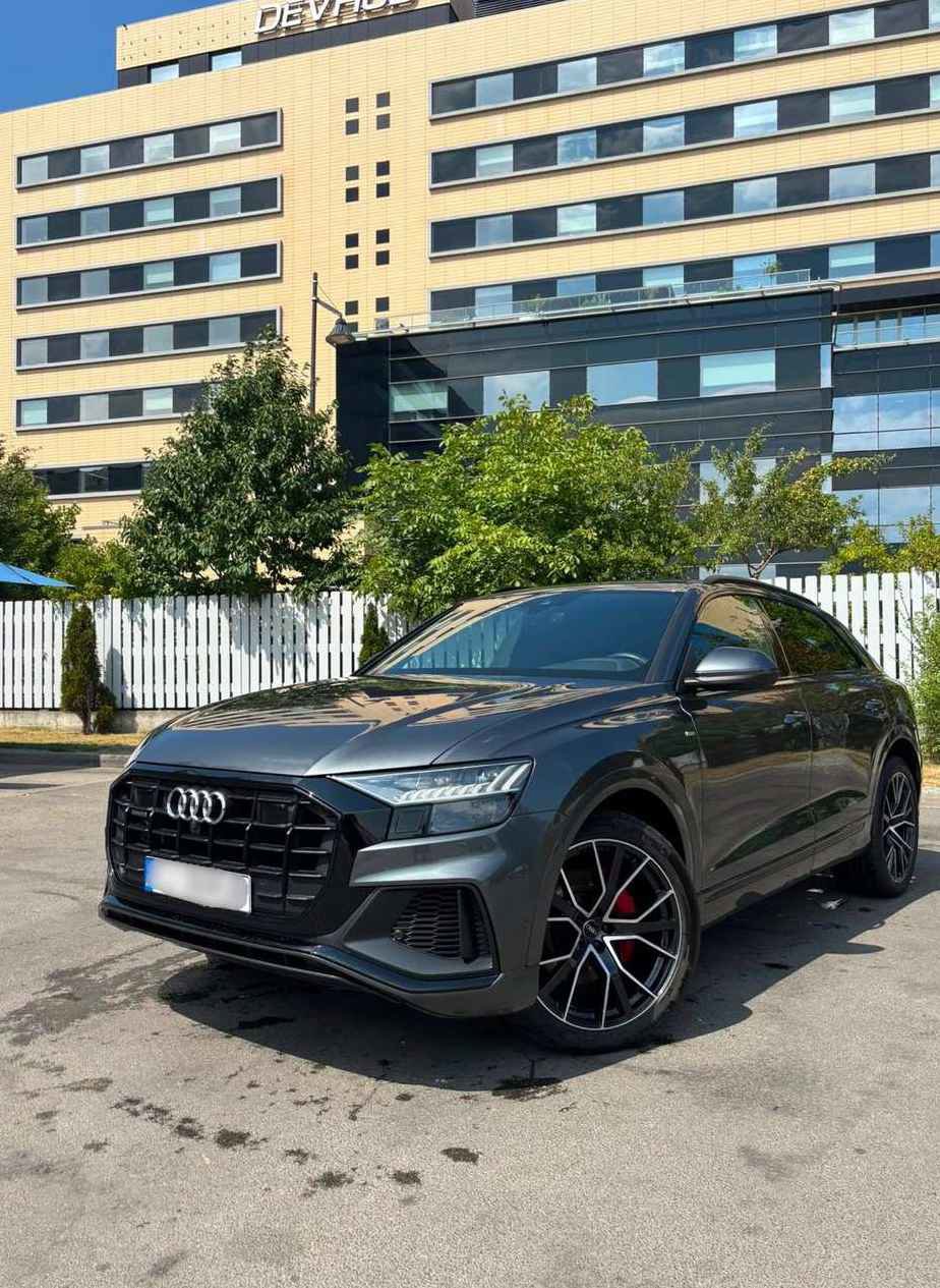 Audi Q8