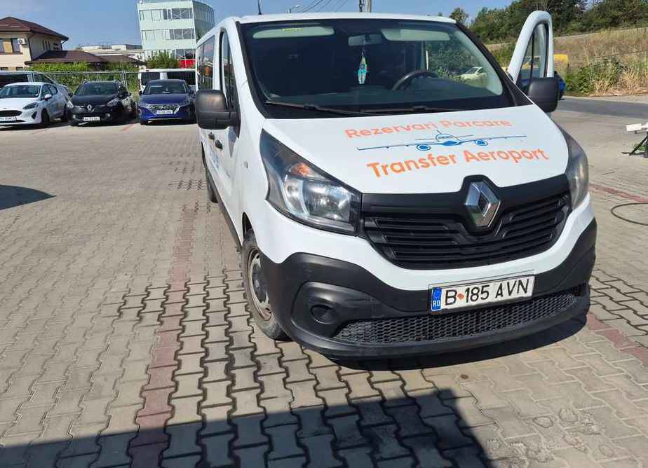 Renault 8