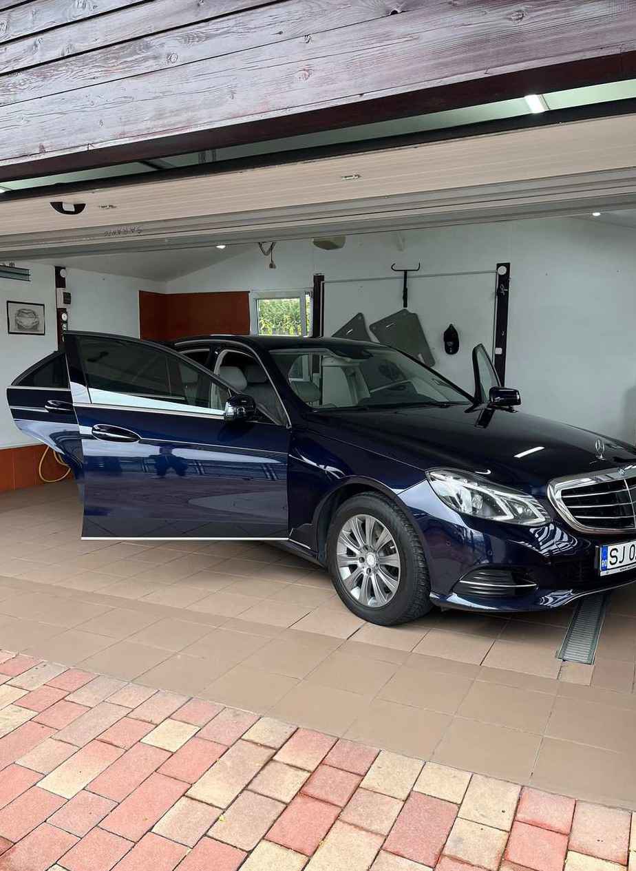 Mercedes-Benz E
