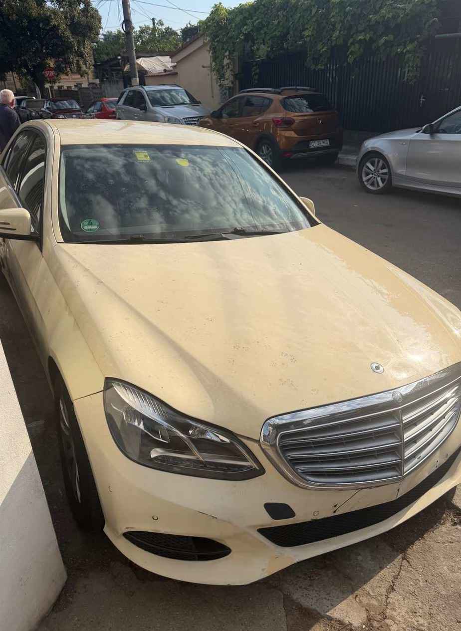 Mercedes-Benz E