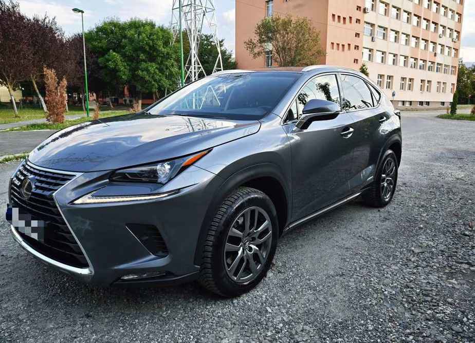 Lexus Seria NX