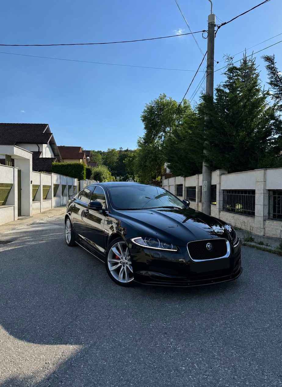 Jaguar XF