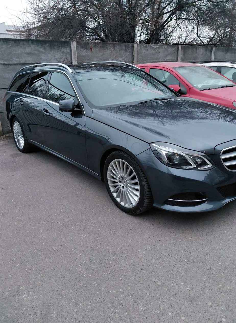 Mercedes-Benz E