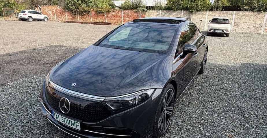 Mercedes-Benz EQS
