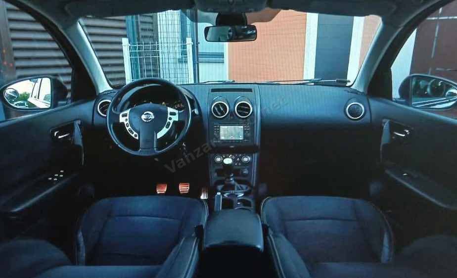 Nissan Qashqai+2
