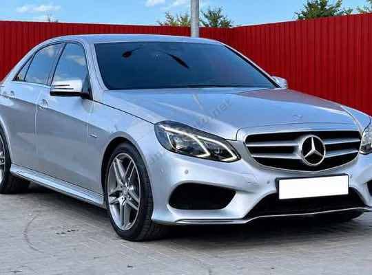 Mercedes-Benz E