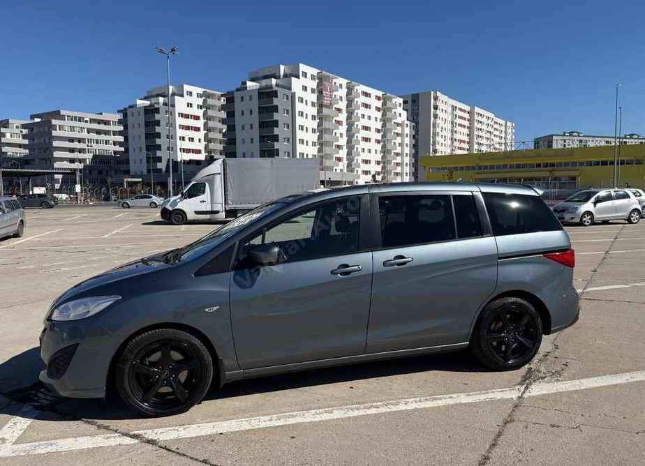 Mazda 5