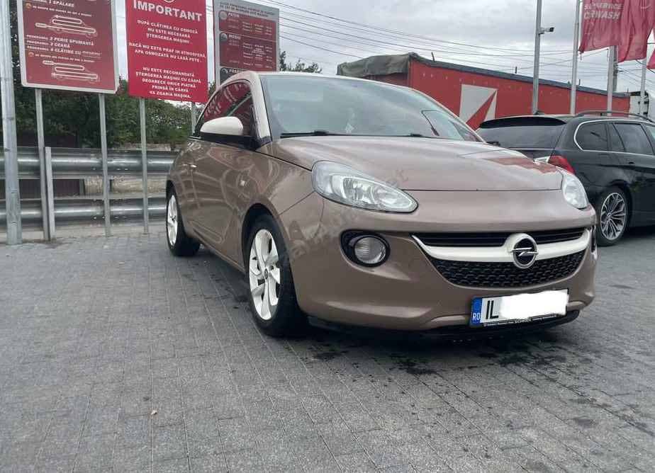 Opel Adam