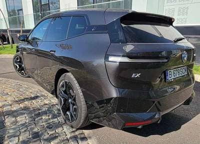 BMW iX