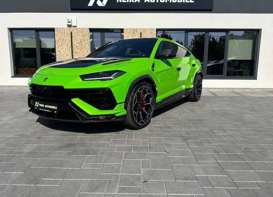 Lamborghini URUS