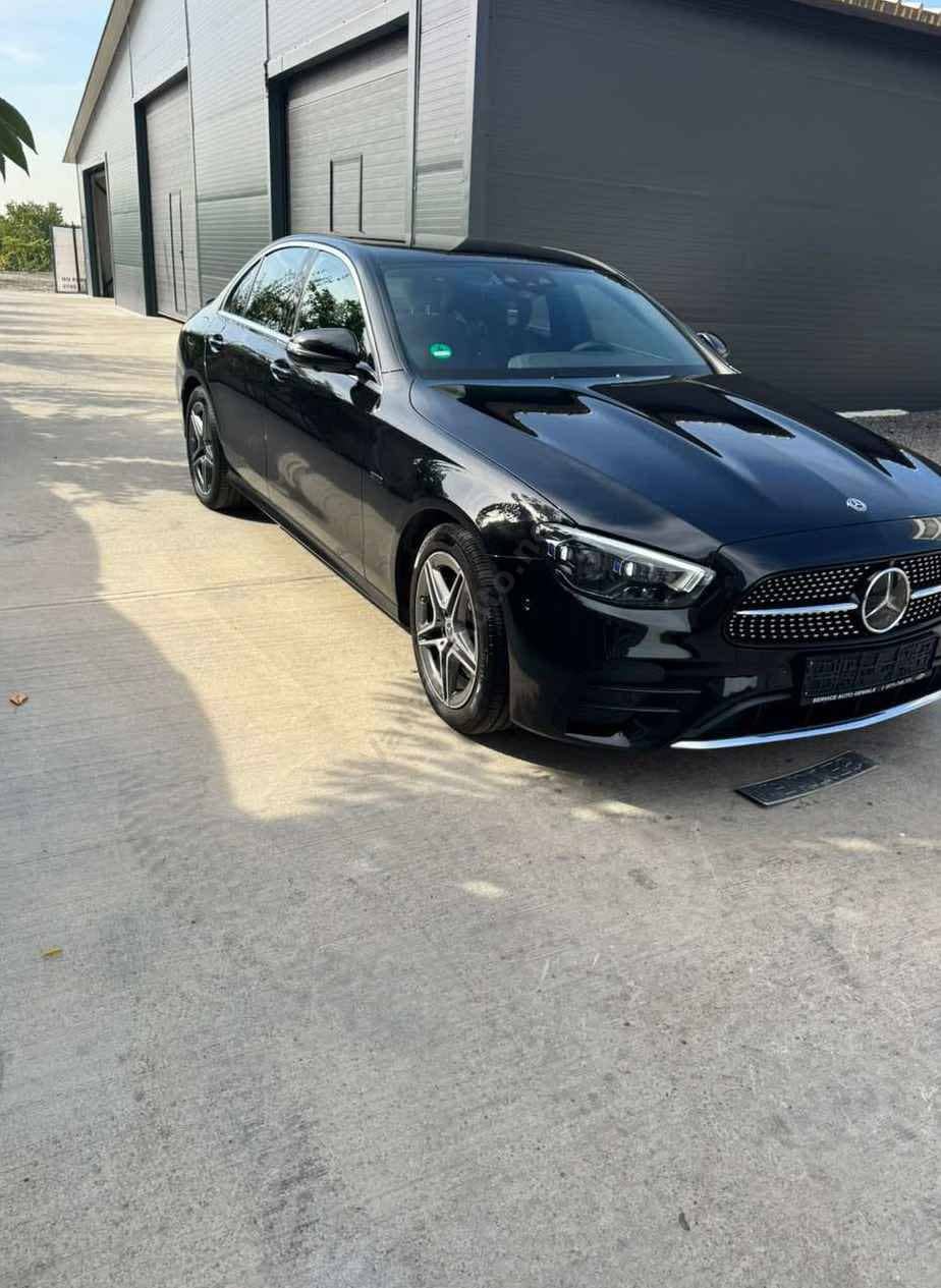 Mercedes-Benz E