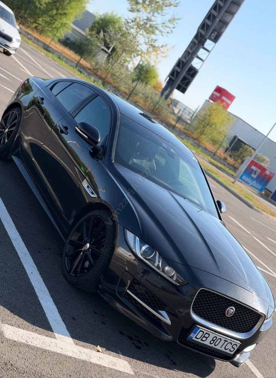 Jaguar XE