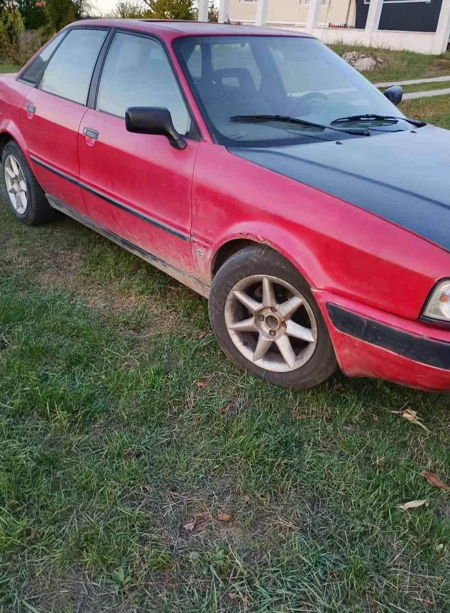 Audi 80