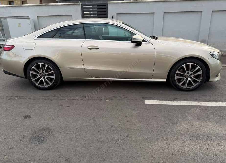 Mercedes-Benz E