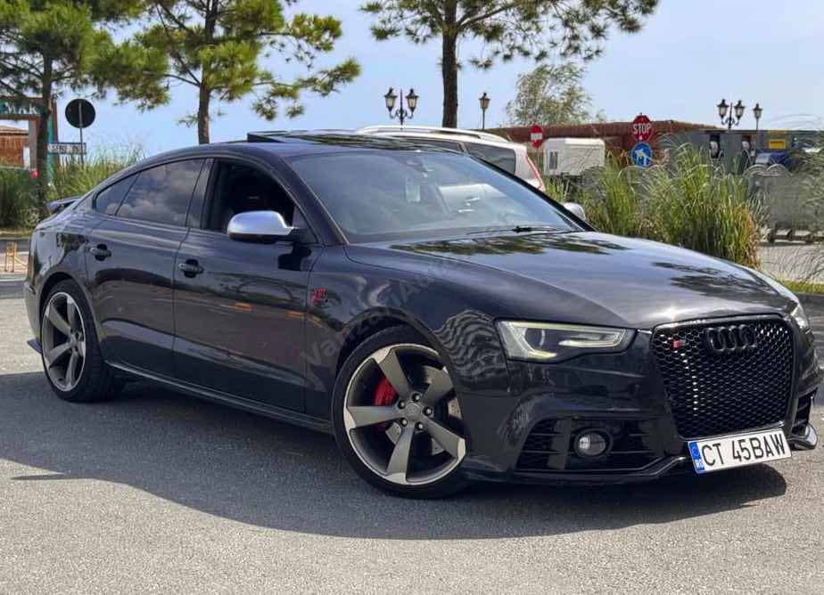 Audi S5