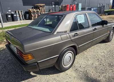 Mercedes-Benz 190