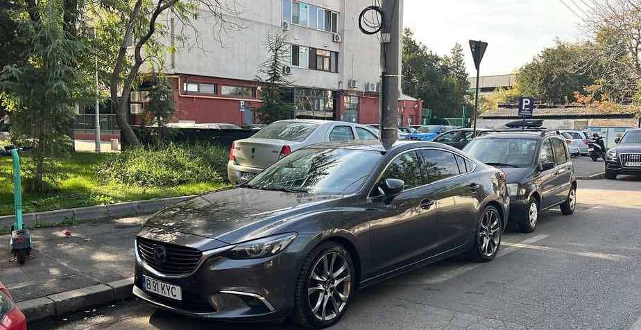 Mazda 6